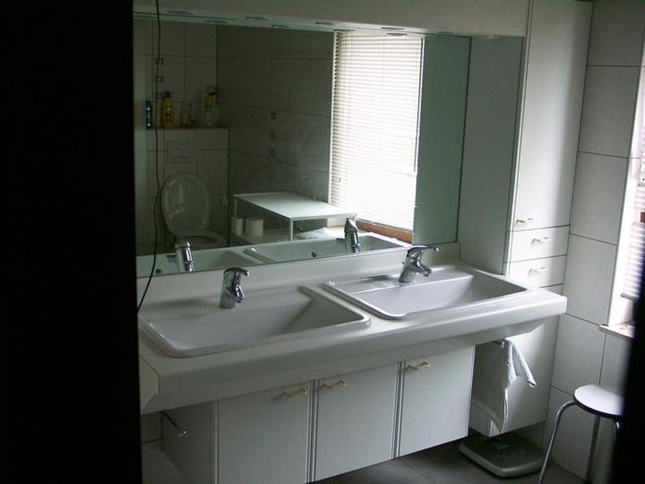 L'Appartement & Dortoir Chez Jean-Luc Baelen Exteriör bild